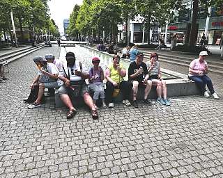 Dresden Pause am Brunnen